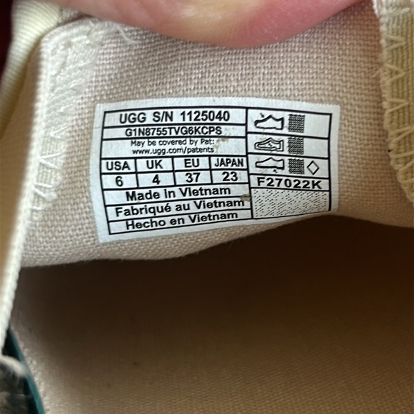 UGG Luciah Natural Slip On Shoes Sneaker Women size 6 - Picture 13 of 14